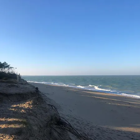 Jolie Maison Restauree Dans Petit Village Proche De Boyardville Et Ses Belles Plages